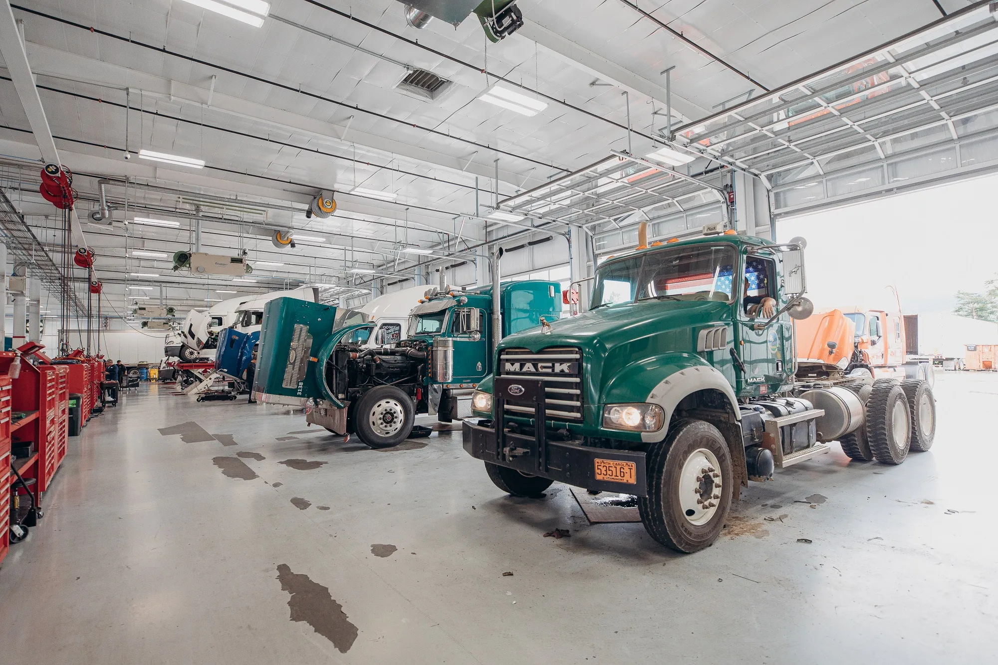 Truck Fleet Repair Shop: Commercial Fleet Repair Services at Asheville, NC