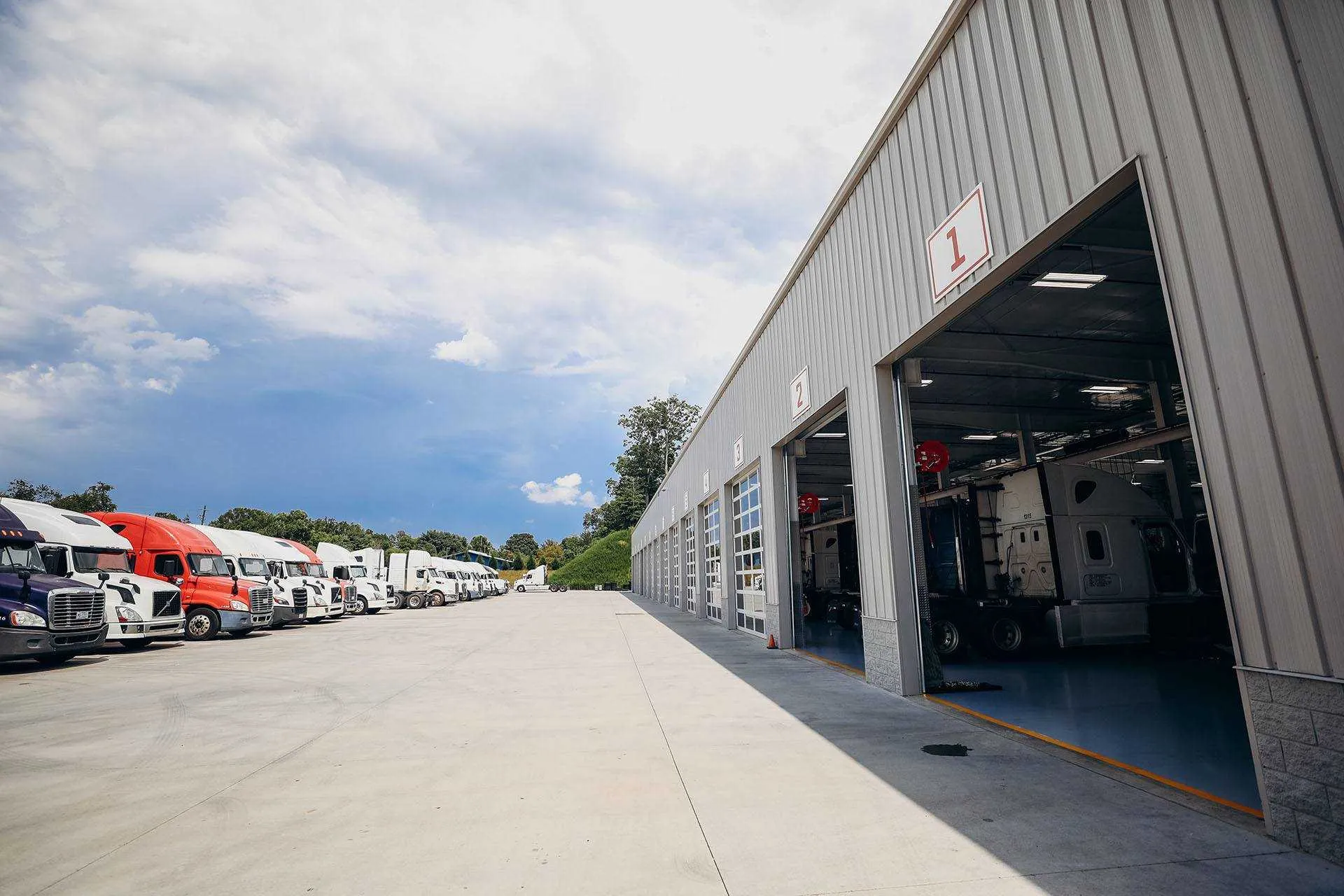 Logistics center of Diesel Power Truck Center